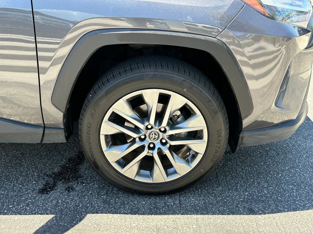 2022 Toyota RAV4 XLE Premium