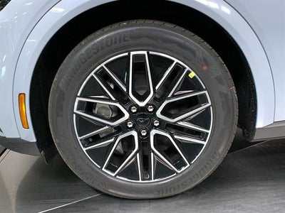 2025 Ford Mustang Mach-E Premium RWD