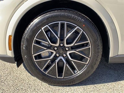 2025 Ford Mustang Mach-E Premium RWD