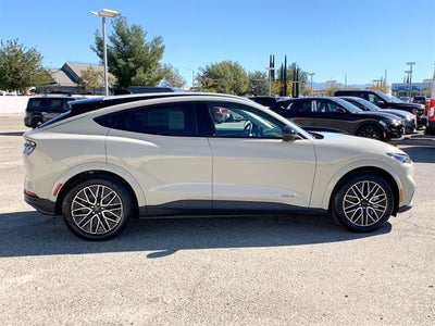 2025 Ford Mustang Mach-E Premium RWD