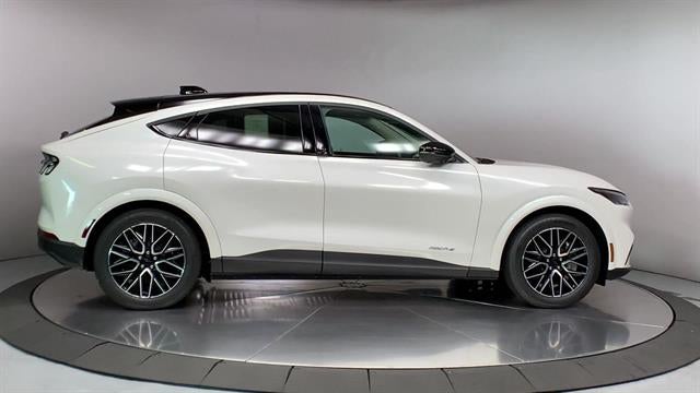 2025 Ford Mustang Mach-E Premium RWD