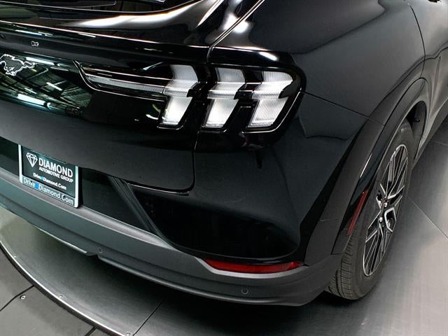 2025 Ford Mustang Mach-E Premium RWD