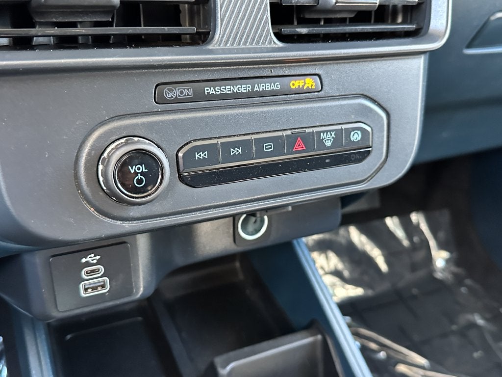 2025 Ford Maverick XL