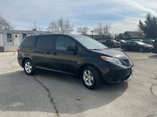 Used 2017 Toyota Sienna L with VIN 5TDZZ3DC9HS855551 for sale in Lancaster, CA