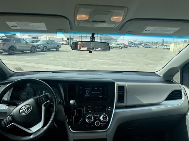 2017 Toyota Sienna L 7-Passenger