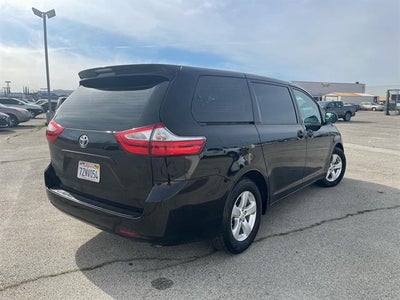 2017 Toyota Sienna L 7-Passenger