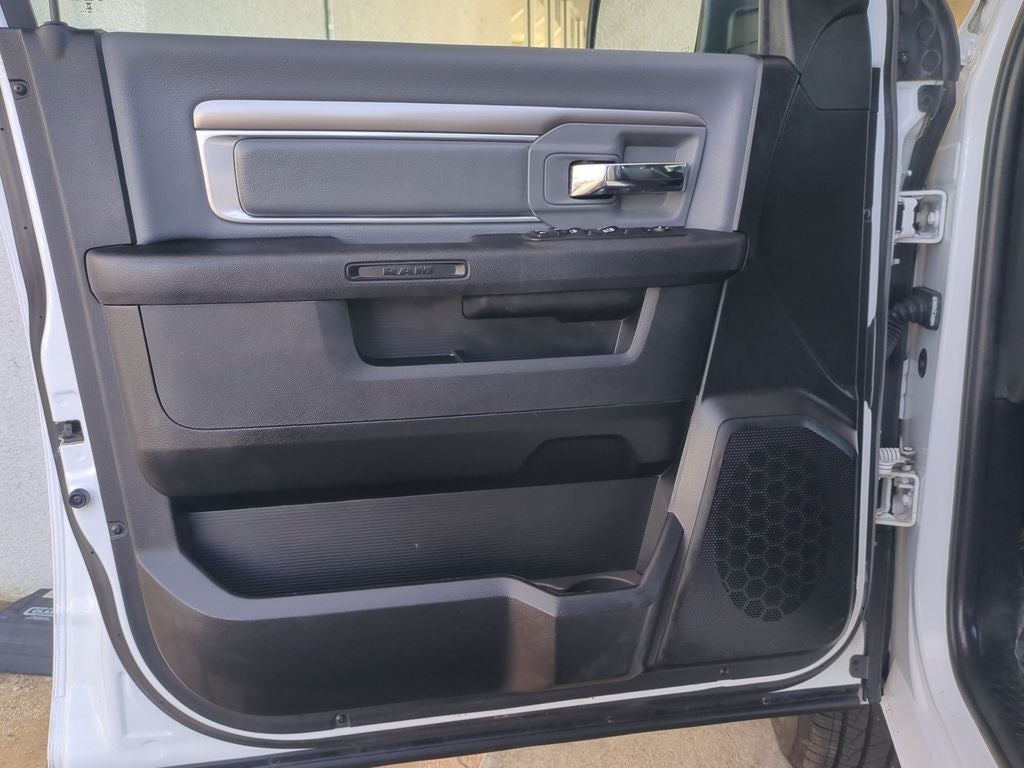 2024 RAM 1500 Classic SLT