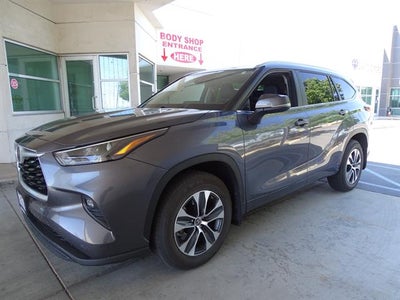 2024 Toyota Highlander XLE