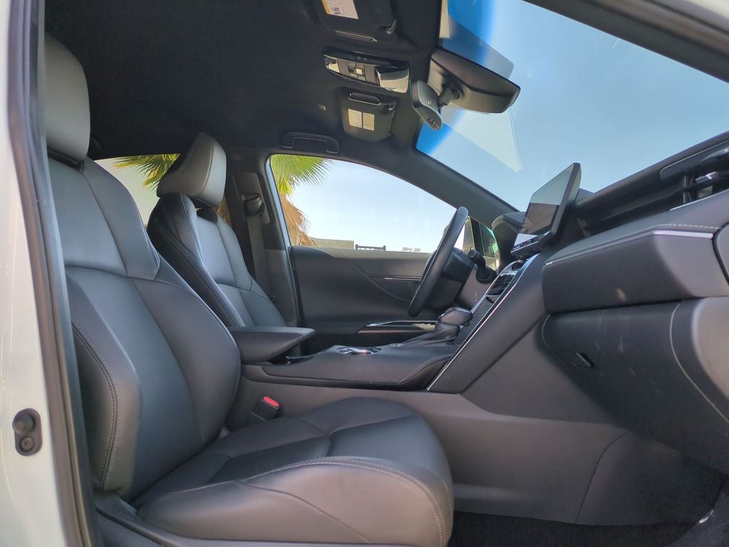 2023 Toyota Venza Nightshade