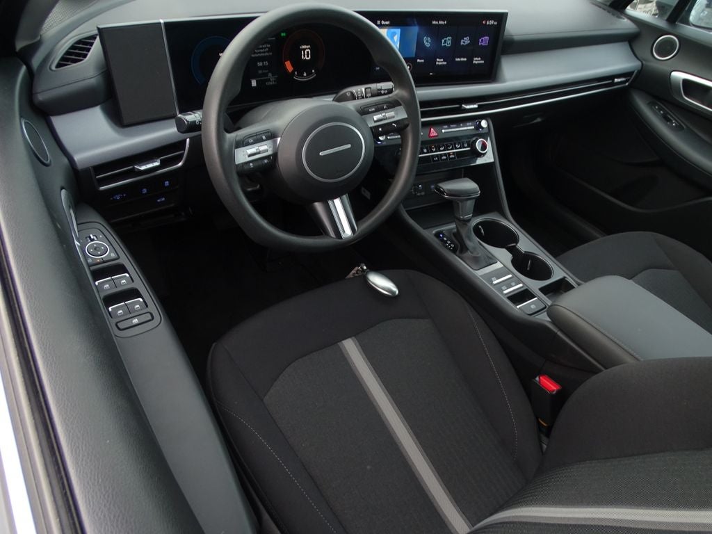 2025 Hyundai Sonata SE