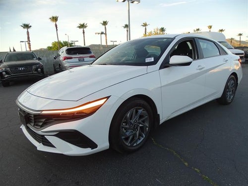 2024 Hyundai Elantra Essential