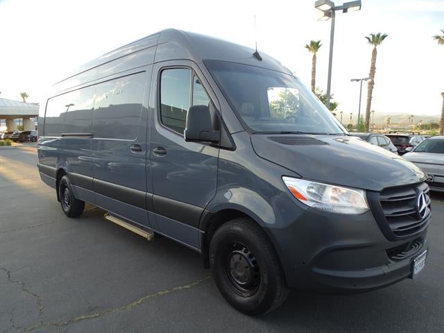 2022 Mercedes-Benz Sprinter Cargo Van 2500