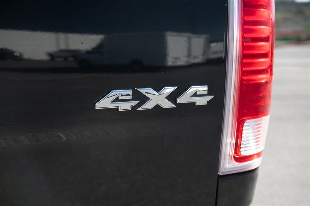 2019 RAM 1500 Classic Laramie