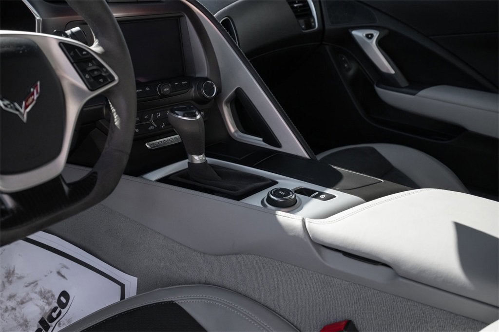 2017 Chevrolet Corvette Stingray Z51 2LT