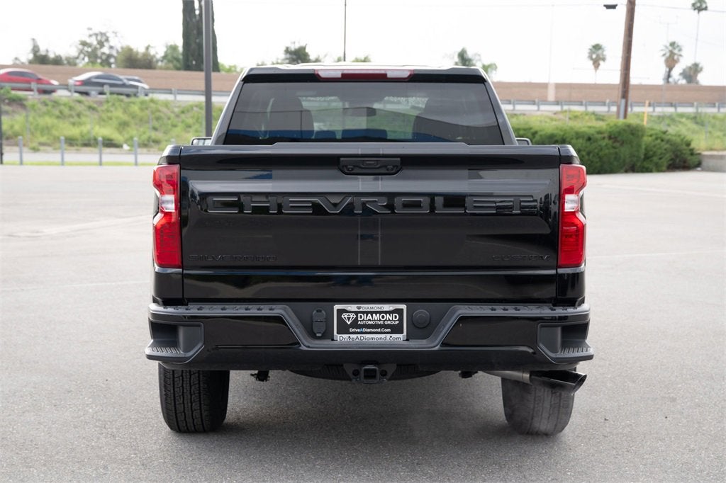 2025 Chevrolet Silverado 1500 Custom