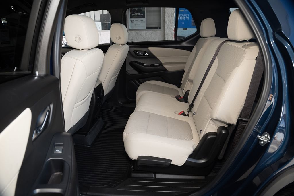 2022 Chevrolet Traverse LS