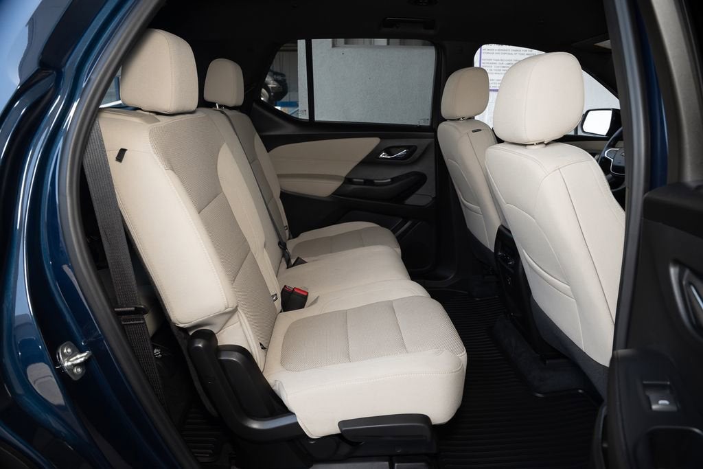 2022 Chevrolet Traverse LS