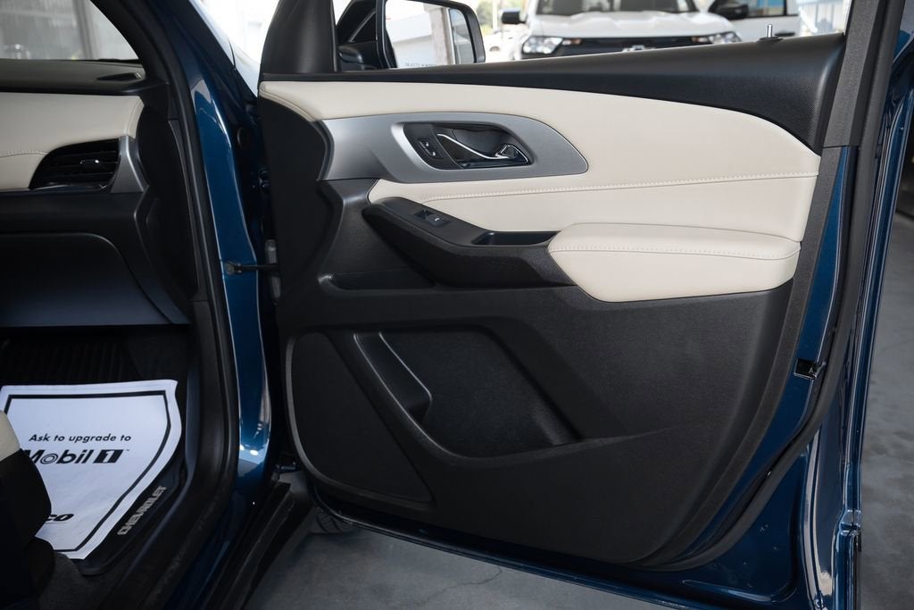 2022 Chevrolet Traverse LS