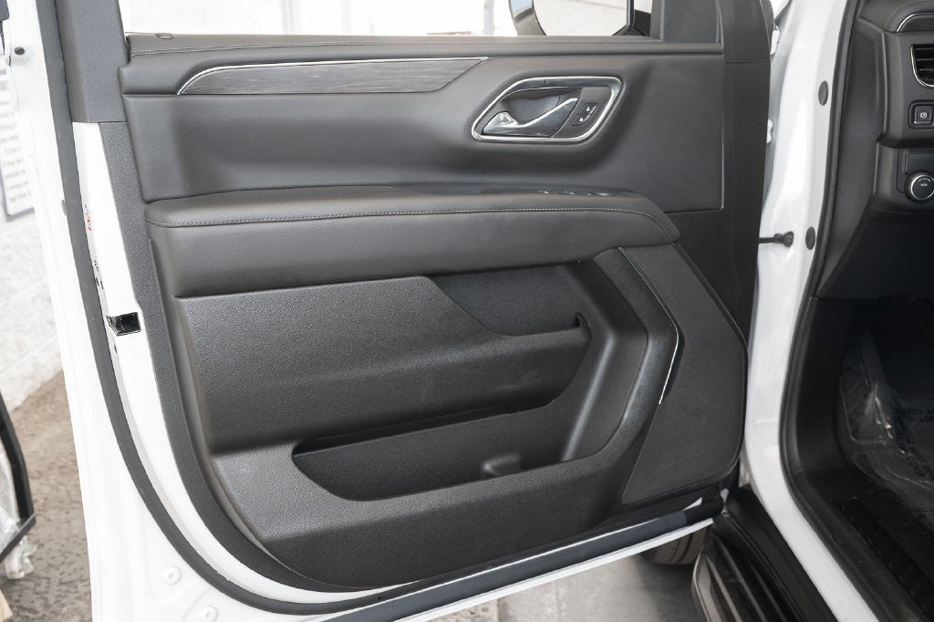 2024 Chevrolet Suburban LS
