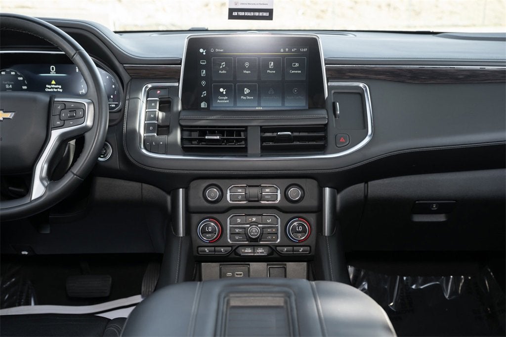 2023 Chevrolet Suburban LT