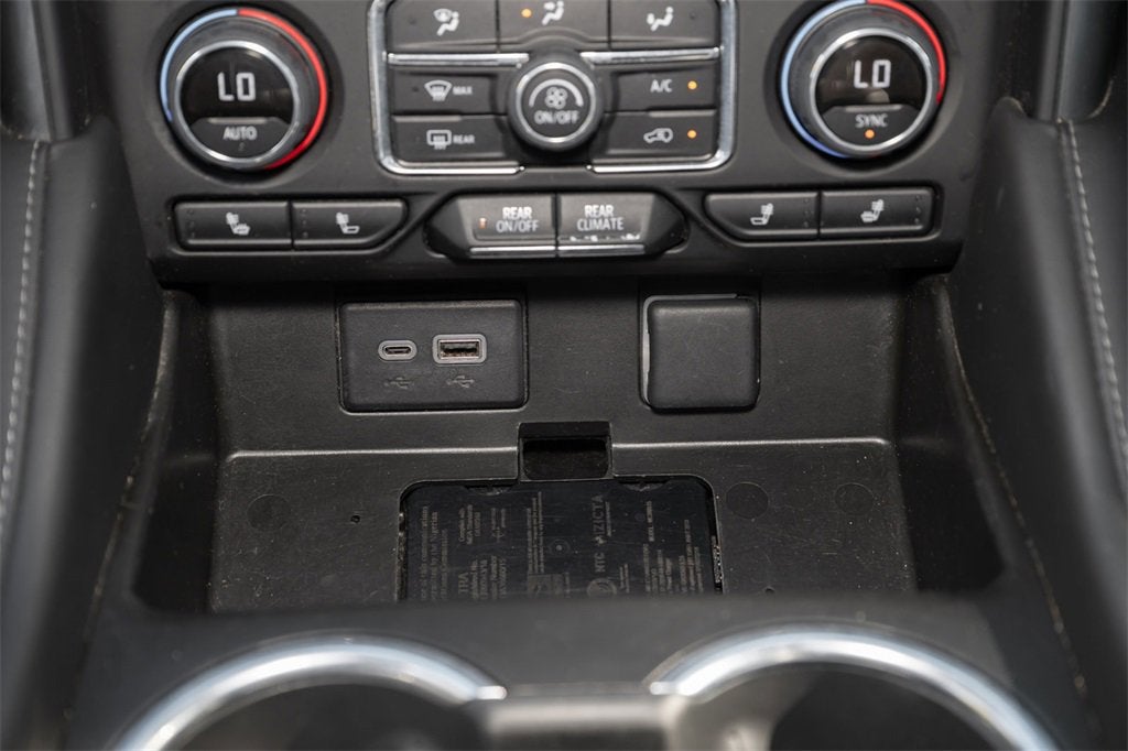 2023 Chevrolet Suburban LT