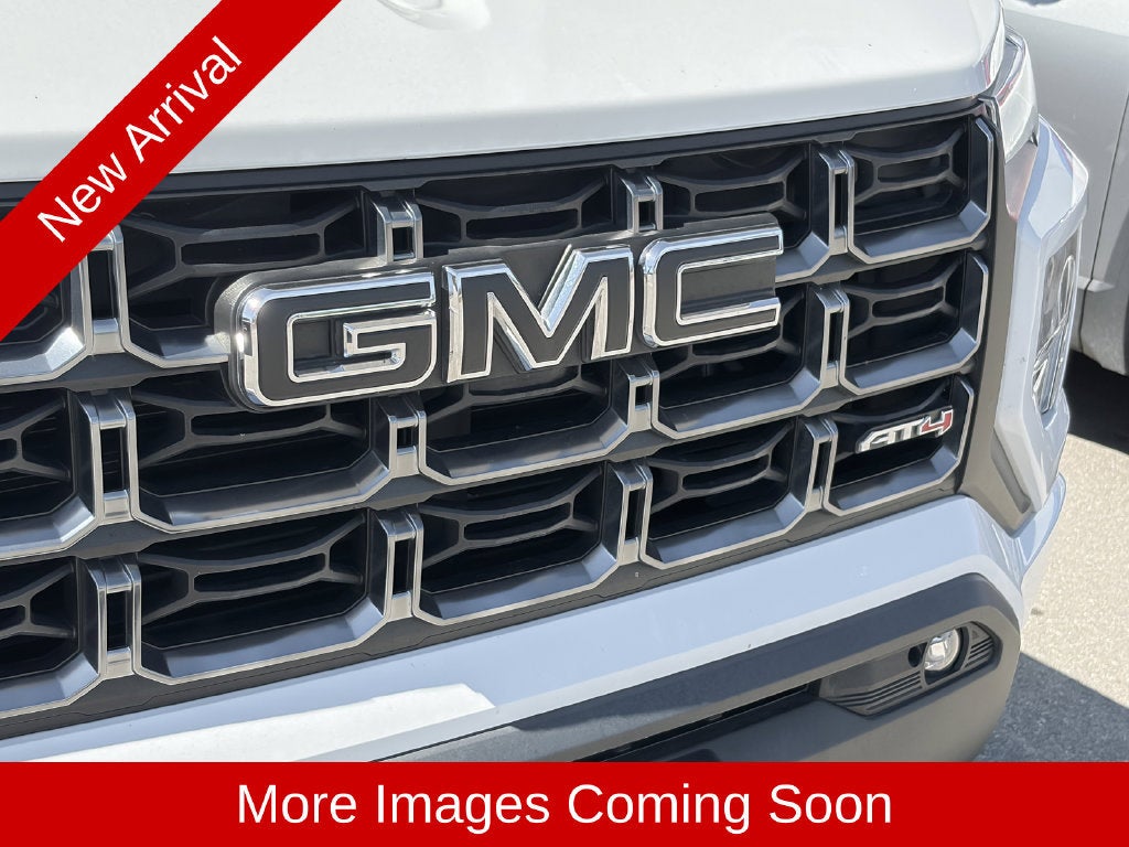 2023 GMC Canyon 4WD AT4