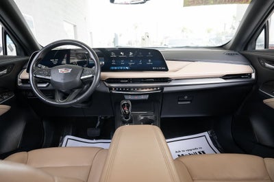 2024 Cadillac XT4 Premium Luxury