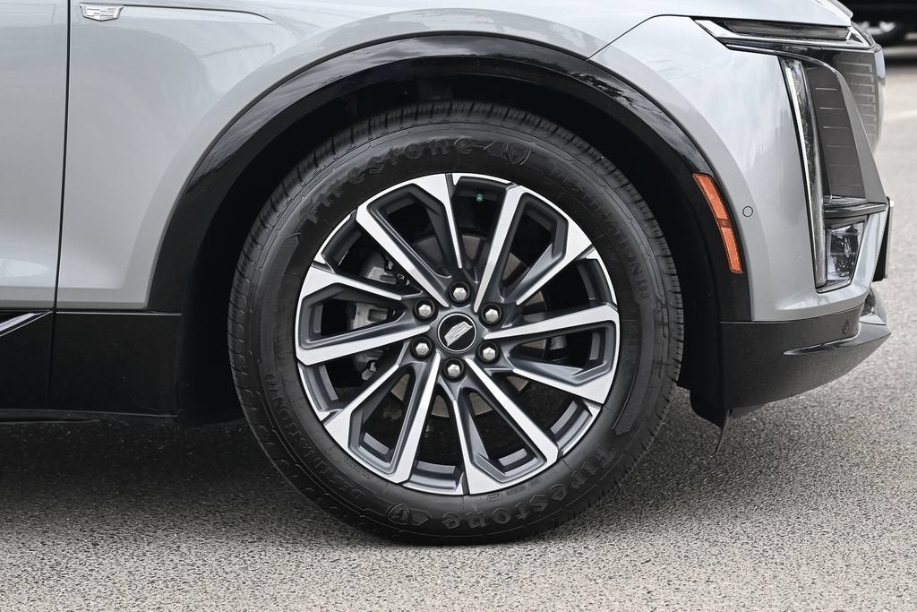 2024 Cadillac LYRIQ Sport 2