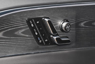 2024 Cadillac LYRIQ Sport 2