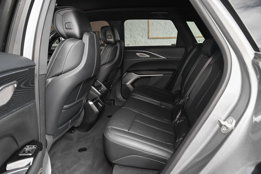 2024 Cadillac LYRIQ Sport 2
