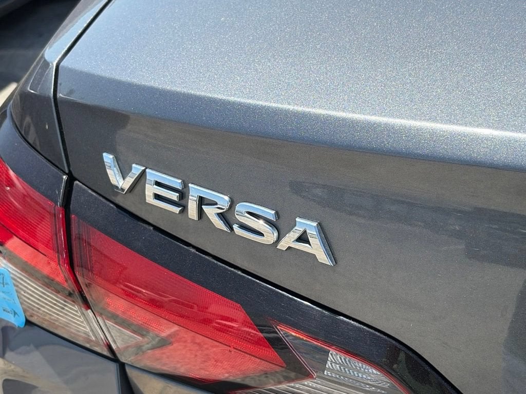 2023 Nissan Versa SV