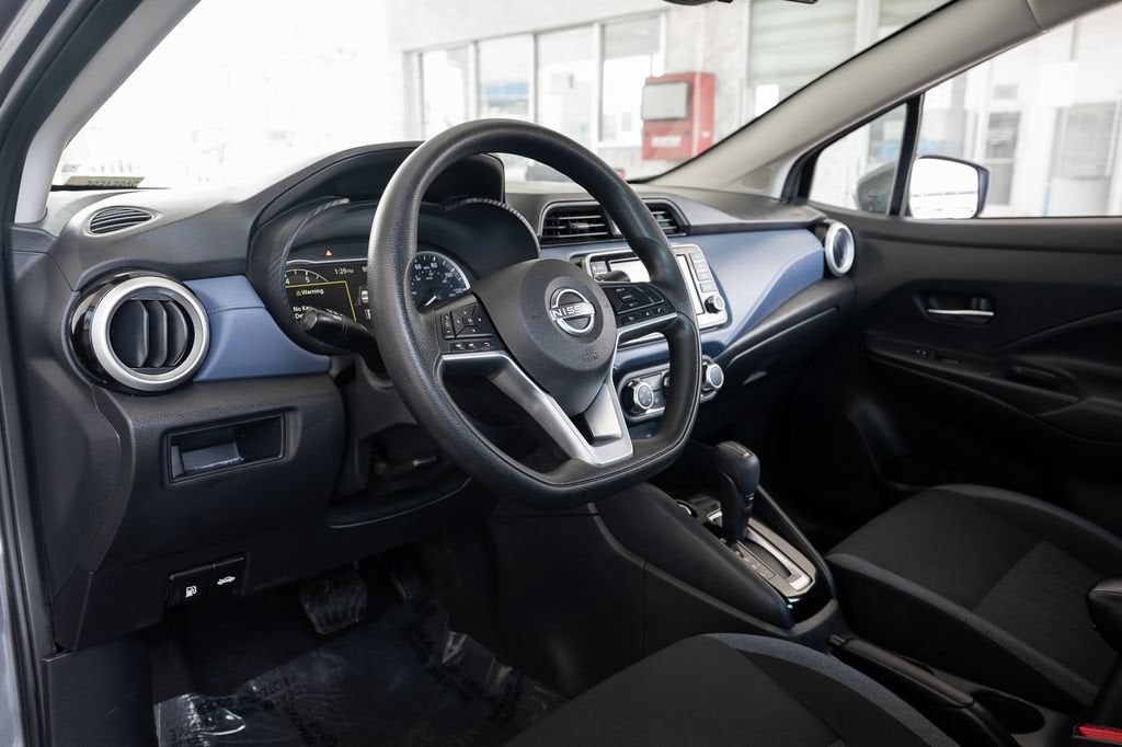2023 Nissan Versa SV