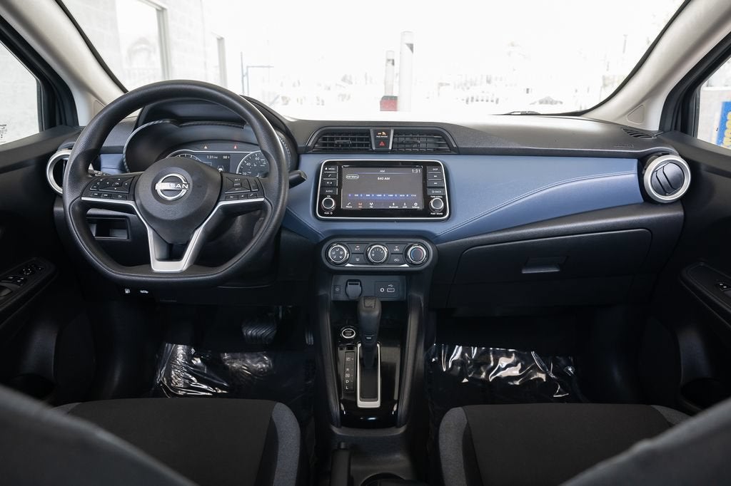 2023 Nissan Versa SV