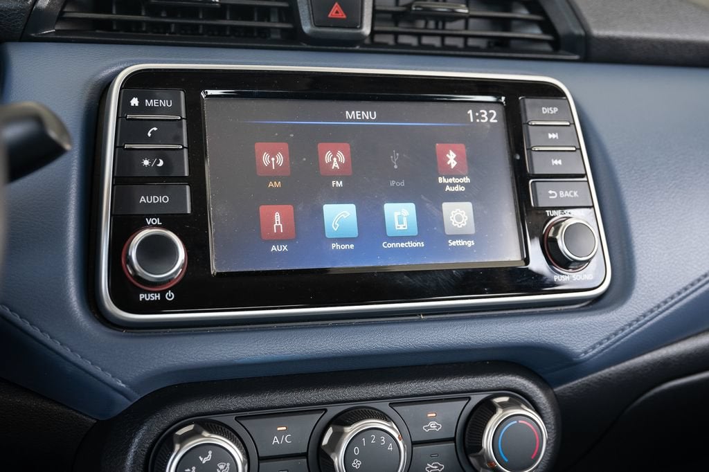 2023 Nissan Versa SV