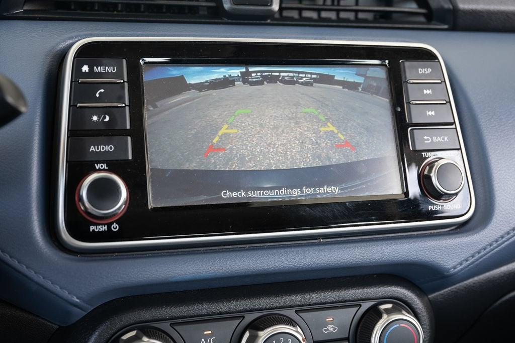 2023 Nissan Versa SV