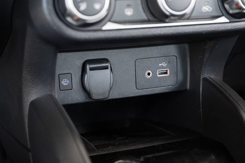 2023 Nissan Versa SV