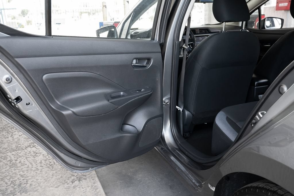 2023 Nissan Versa SV