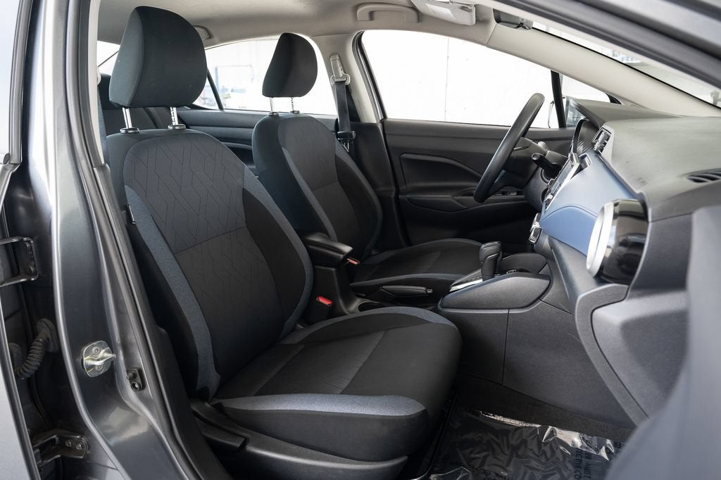 2023 Nissan Versa SV