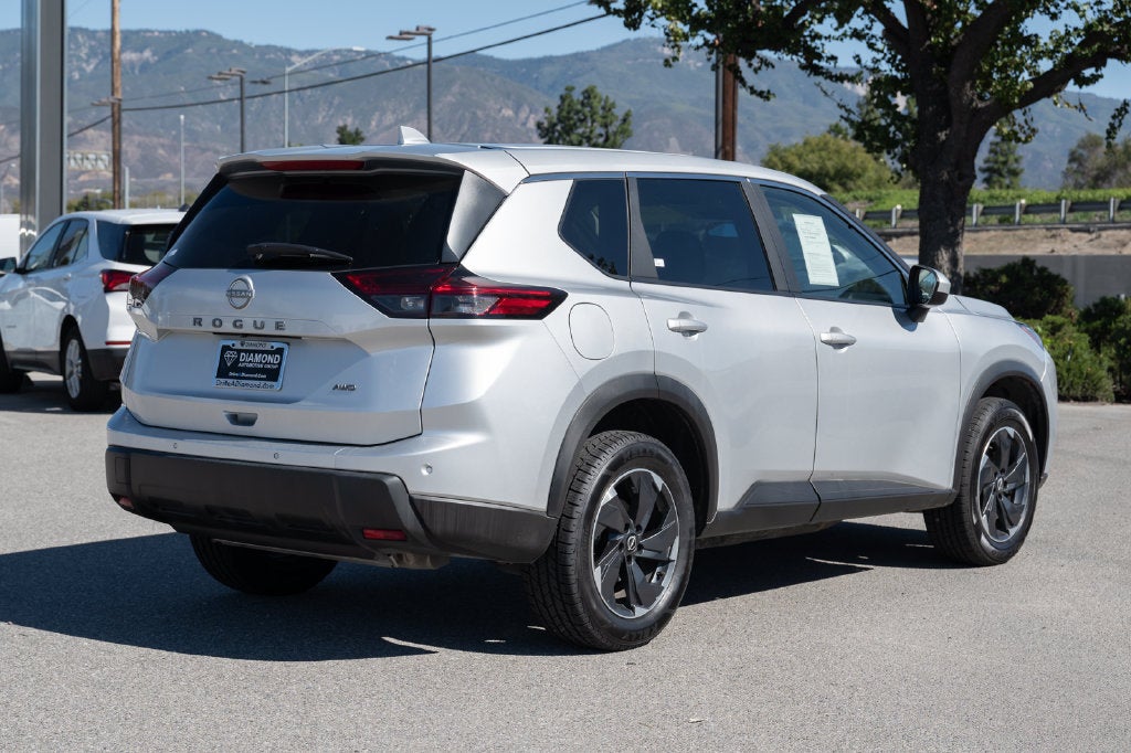 2025 Nissan Rogue SV