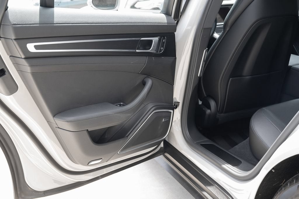 2023 Porsche Panamera NA