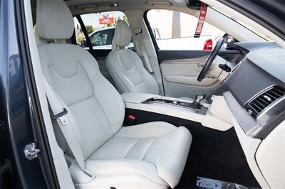 2021 Volvo XC90 Inscription