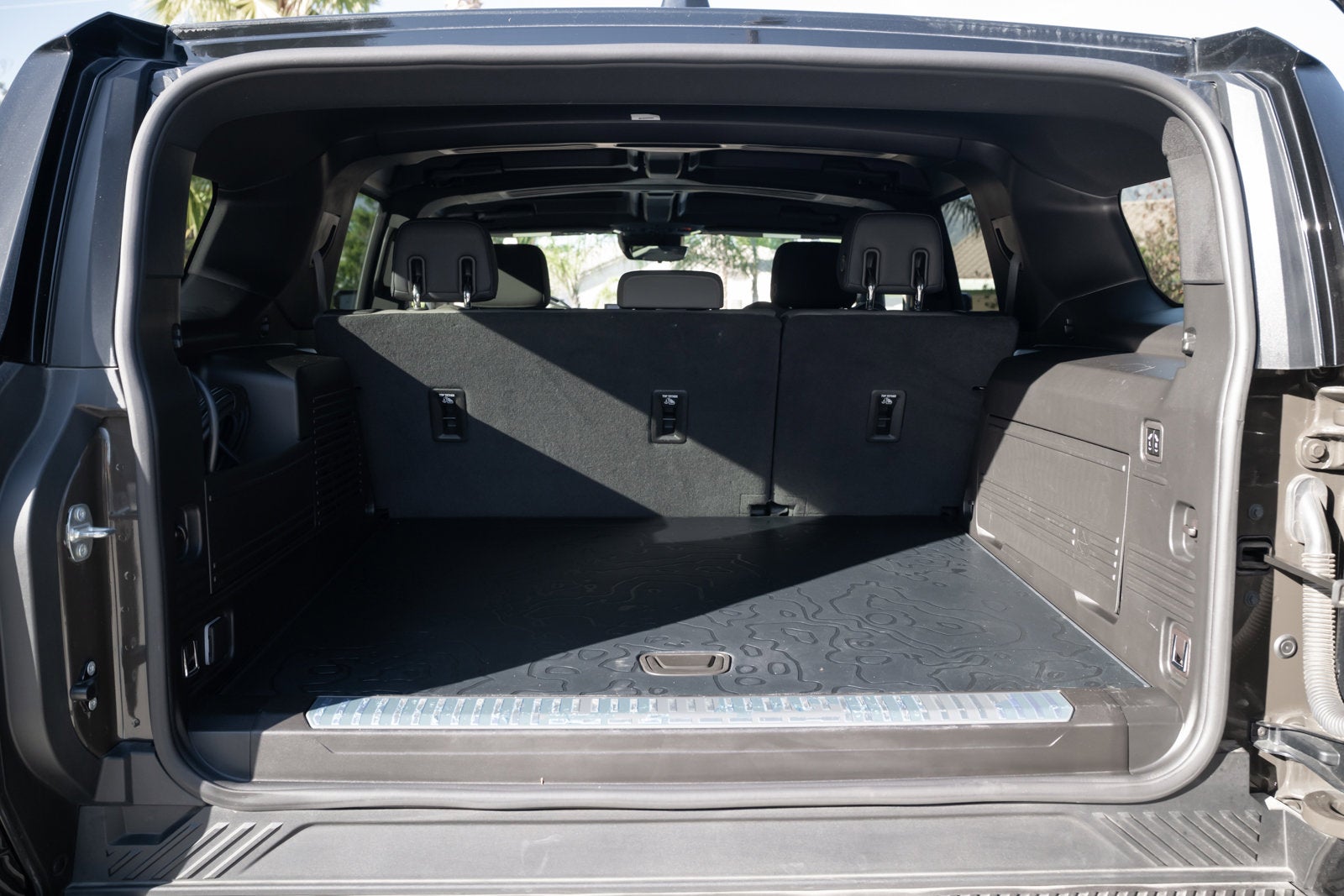 2024 GMC HUMMER EV SUV 2X