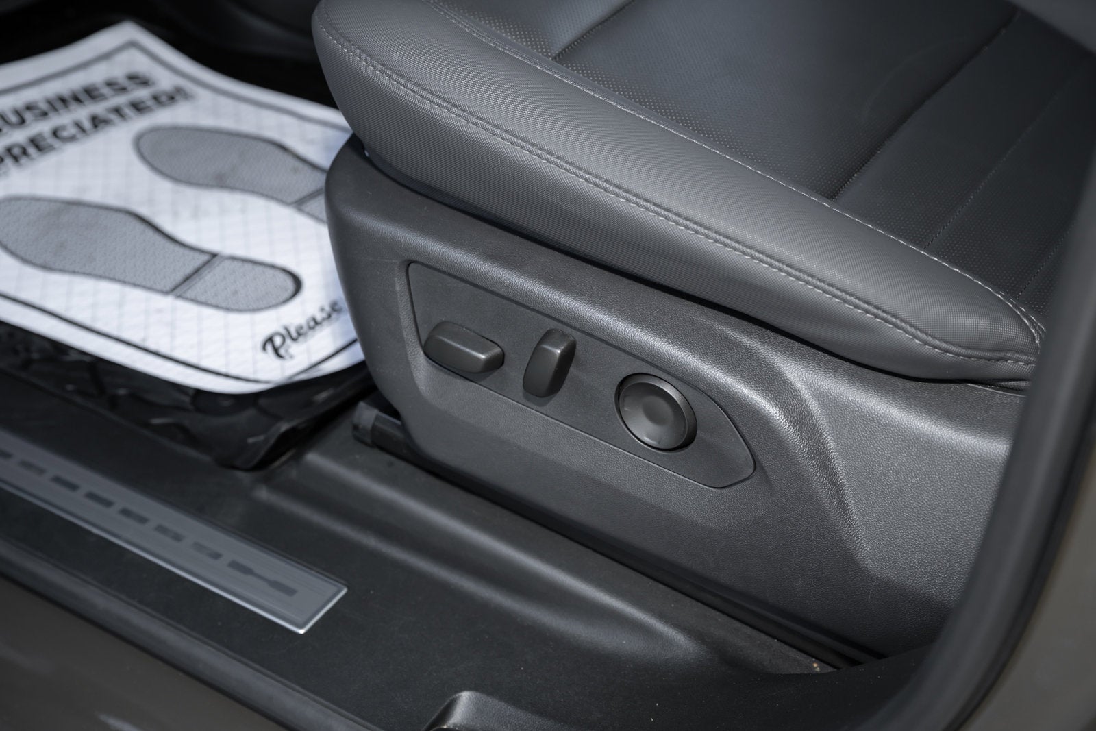 2024 GMC HUMMER EV SUV 2X