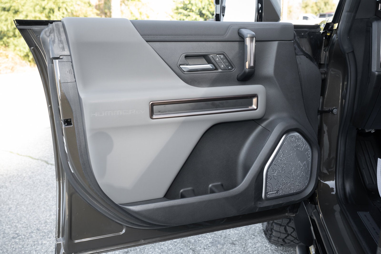 2024 GMC HUMMER EV SUV 2X