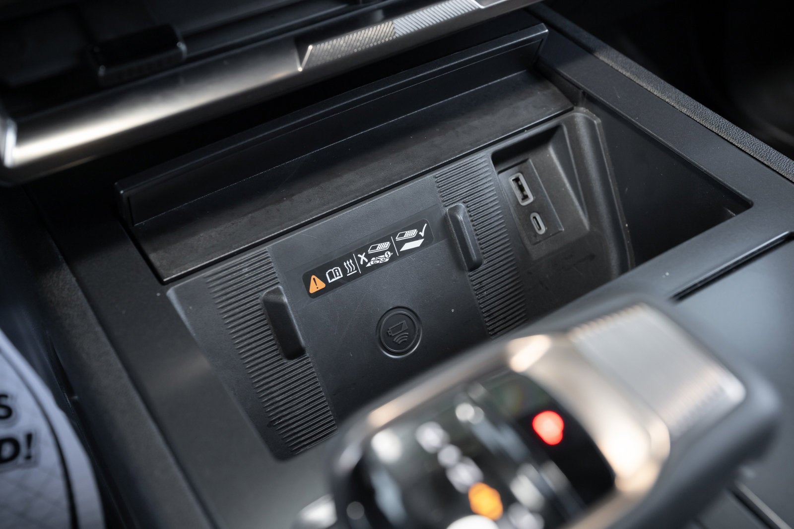 2024 GMC HUMMER EV SUV 2X