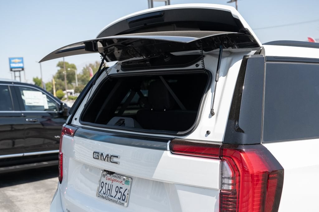 2025 GMC Yukon AT4