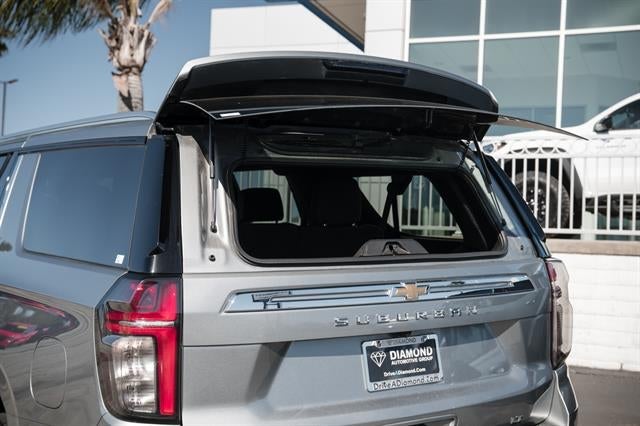 2024 Chevrolet Suburban LT