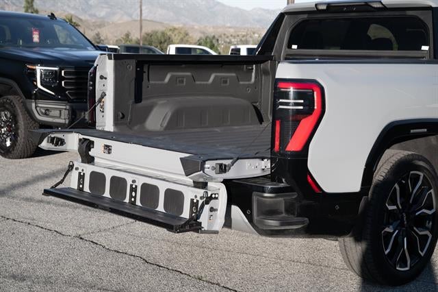 2024 GMC Sierra EV Denali Edition 1