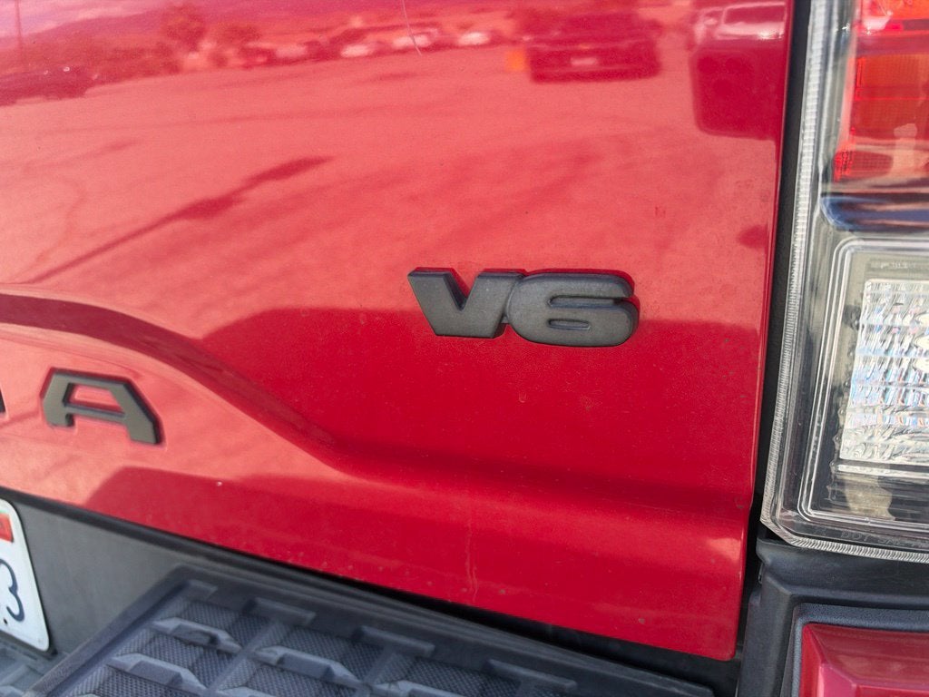 2018 Toyota Tacoma SR