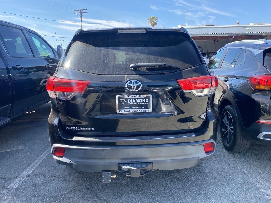 2019 Toyota Highlander LE
